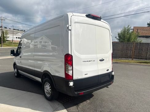 Used 2023 Ford Transit 250 Medium Roof AWD w/ Load Area Protection Package image 6