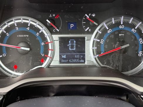 Used 2014 Toyota 4Runner SR5 RWD image 25