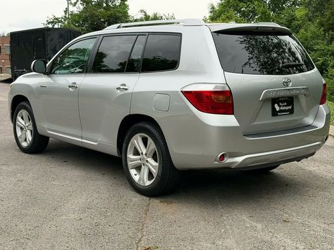 Used 2010 Toyota Highlander Limited FWD image 4