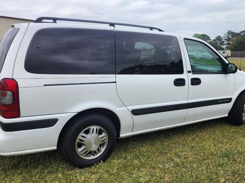 Used 2004 Chevrolet Venture LT image 7