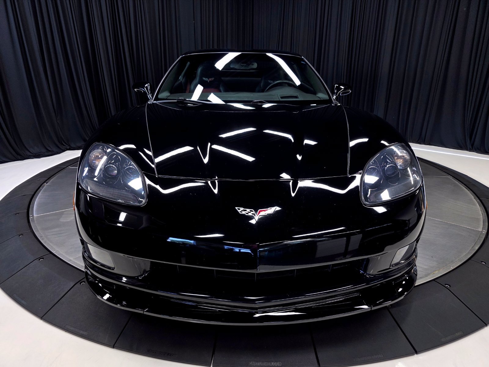 Used 2007 Chevrolet Corvette Coupe w/ Preferred Equipment Group RWD image 37