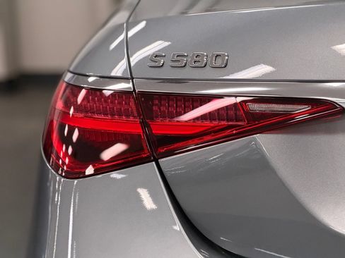 Used 2026 Mercedes-Benz S 580 4MATIC Sedan image 15