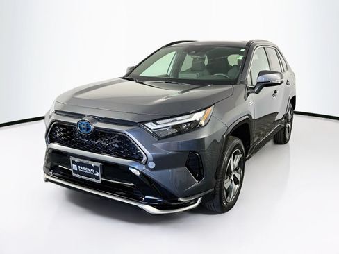 Used 2023 Toyota RAV4 SE w/ Weather & Moonroof Package AWD/4WD image 3