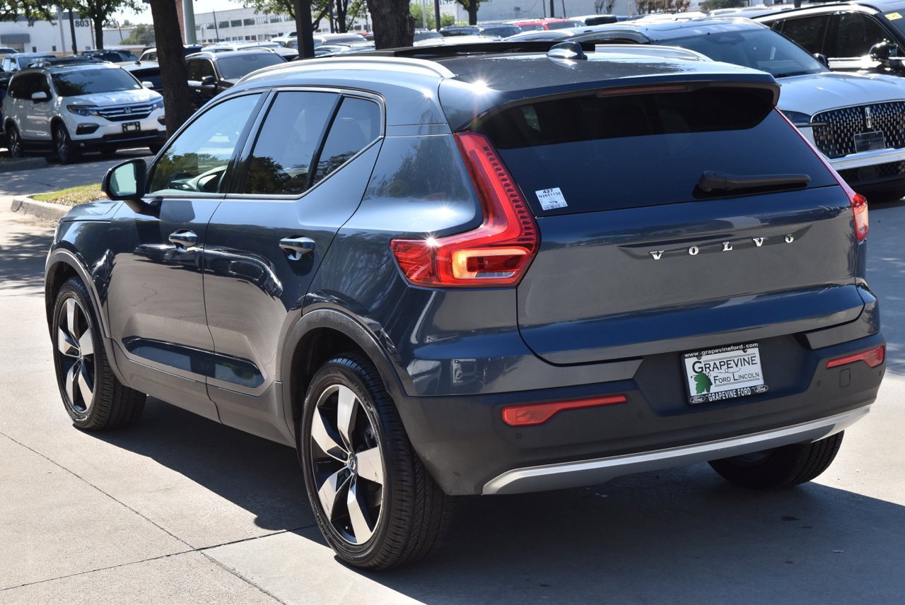 Used 2022 Volvo XC40 T5 Momentum AWD/4WD image 10