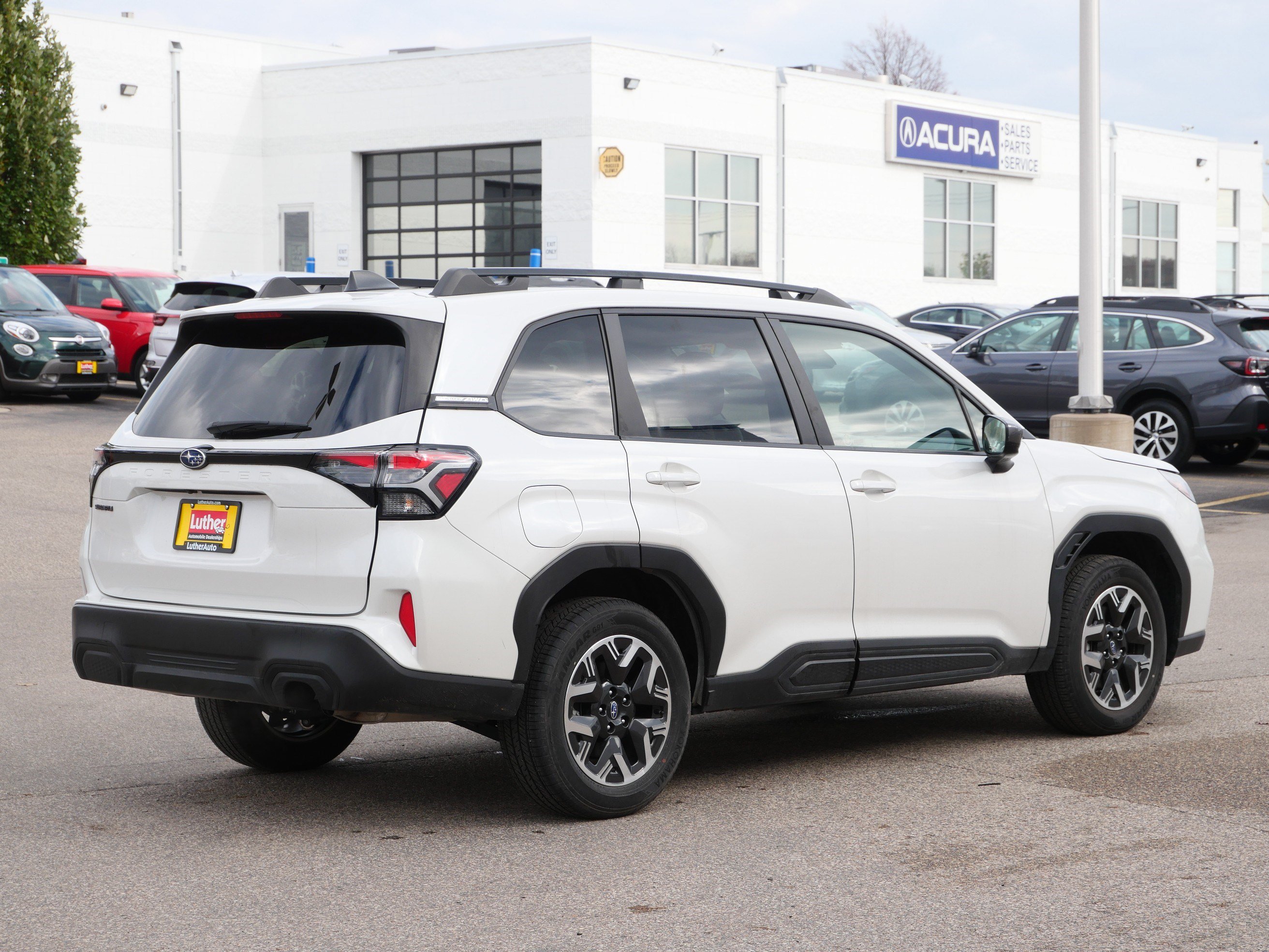 Used 2025 Subaru Forester Premium AWD/4WD image 7