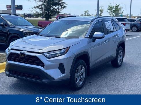 Used 2024 Toyota RAV4 XLE FWD image 4