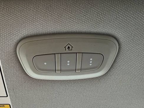 Used 2021 Jeep Cherokee Limited AWD/4WD image 32