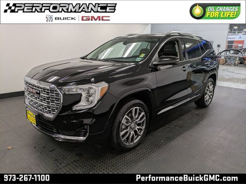 Used 2022 GMC Terrain Denali w/ LPO, Floor Liner Package image 1