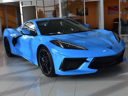 Used 2021 Chevrolet Corvette Stingray Preferred Conv w/ Battery Protection Package image 3