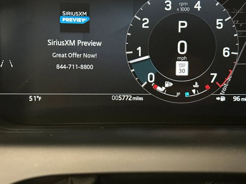 Used 2025 Land Rover Discovery Sport S image 35