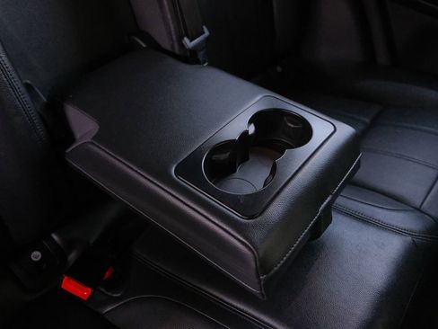 Used 2023 Land Rover Range Rover Evoque R-Dynamic SE image 31