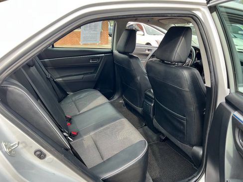 Used 2014 Toyota Corolla S image 20