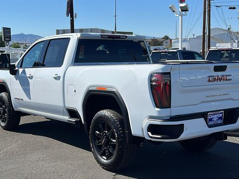 Certified 2025 GMC Sierra 2500 AT4 AWD/4WD image 8