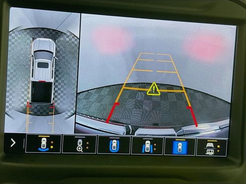 Certified 2021 GMC Sierra 1500 AT4 w/ AT4 Premium Package image 16