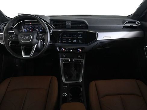 Used 2025 Audi Q3 2.0T Premium w/ Convenience Package AWD/4WD image 9