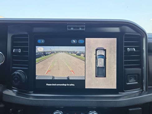 Used 2026 Ford F250 Platinum w/ Tremor Off-Road Package AWD/4WD image 26
