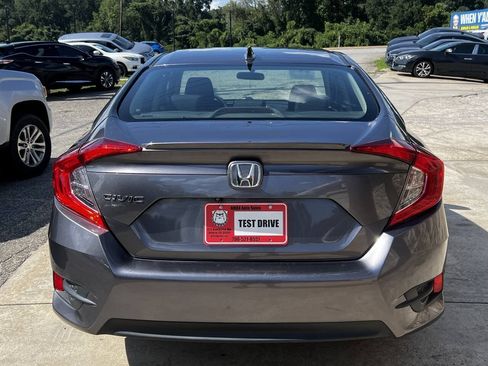 Used 2017 Honda Civic EX-T image 5