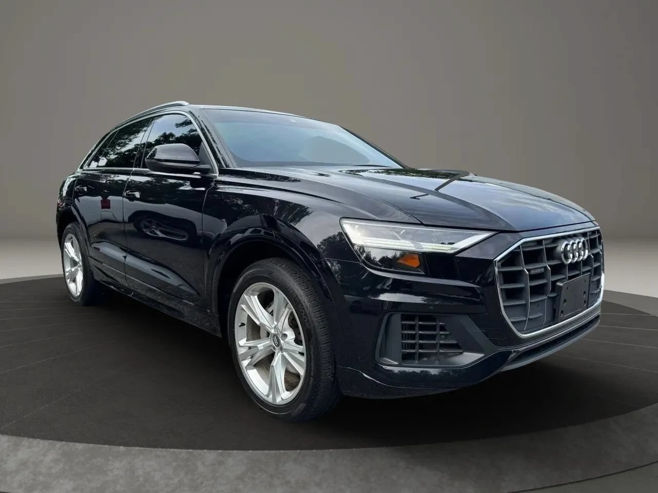 Used 2019 Audi Q8 Premium w/ Convenience Package AWD/4WD image 7