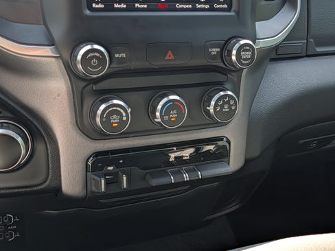 Used 2021 RAM 1500 Big Horn AWD/4WD image 23