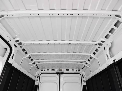 Used 2023 RAM ProMaster 2500 FWD image 9