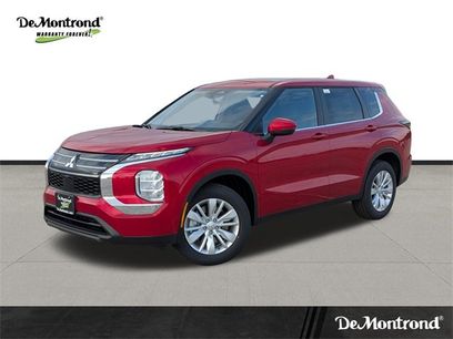 New 2025 Mitsubishi Outlander ES