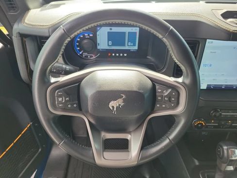 Certified 2024 Ford Bronco Badlands w/ Sasquatch Package AWD/4WD image 20