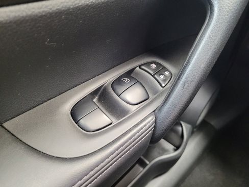 Used 2021 Nissan Rogue Sport S AWD/4WD image 27
