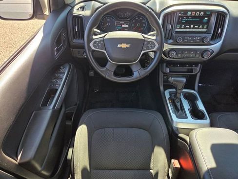 Used 2018 Chevrolet Colorado LT w/ Safety Package image 15