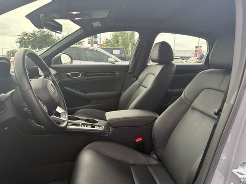 Used 2025 Honda Civic Sport image 12