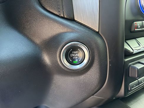 Used 2021 GMC Sierra 1500 Denali AWD/4WD image 35