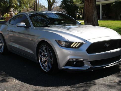 Used 2016 Ford Mustang GT Premium image 50