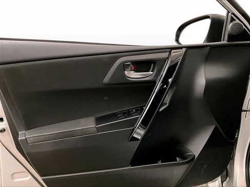 Used 2017 Toyota Corolla iM w/ Carpet Mat Package FWD image 22
