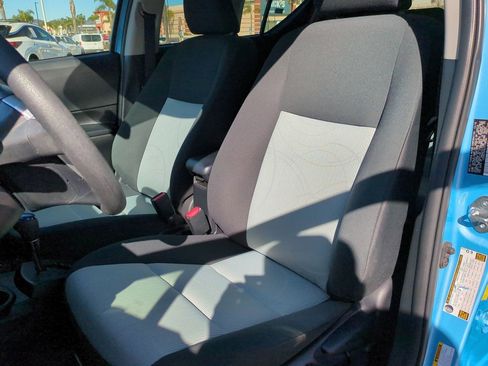 Used 2016 Toyota Prius C One image 11