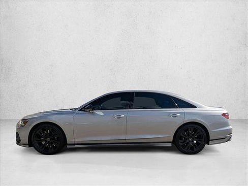 Used 2025 Audi S8 image 8