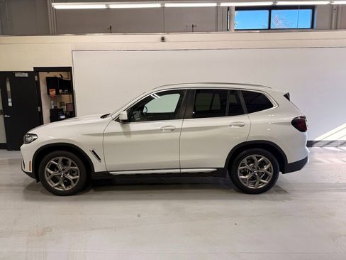 Used 2024 BMW X3 xDrive30i w/ Premium Package w/ZPA image 2
