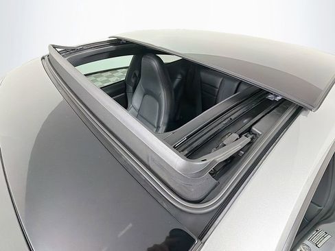 Used 2024 Porsche 911 Carrera w/ Premium Package RWD image 23
