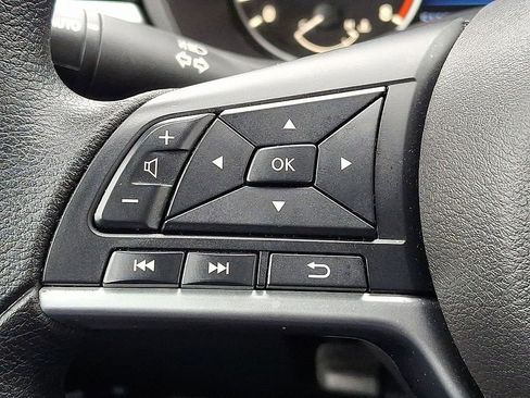 Used 2024 Nissan Altima 2.5 SV image 17