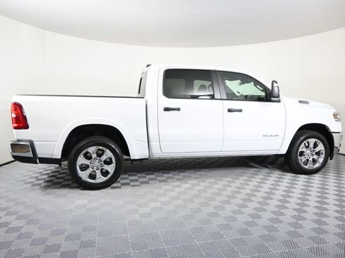 Used 2025 RAM 1500 Big Horn AWD/4WD image 8