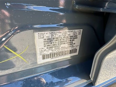 New 2025 Nissan Sentra SR w/ Midnight Edition image 33