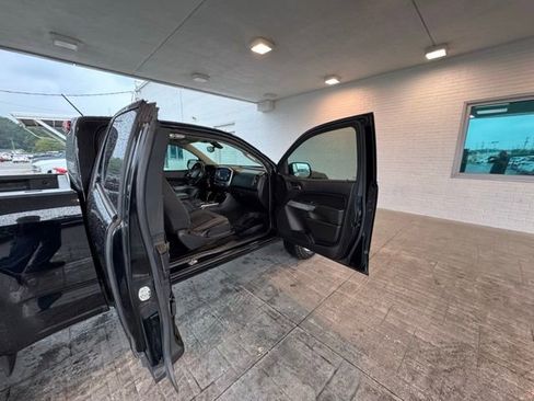 Used 2016 Chevrolet Colorado LT image 23