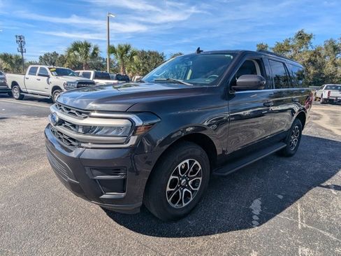 Certified 2024 Ford Expedition XLT image 9