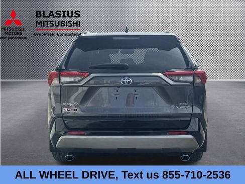 Used 2024 Toyota RAV4 XSE w/ Weather Package AWD/4WD image 4
