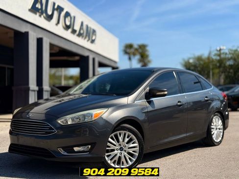Used 2017 Ford Focus Titanium FWD image 1