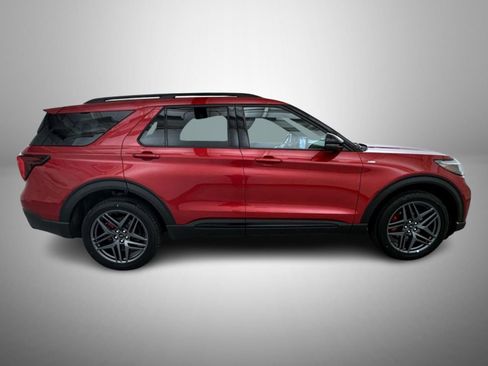 Used 2025 Ford Explorer ST-Line w/ ST-Line Street Pack AWD/4WD image 4