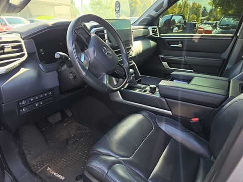 Used 2022 Toyota Tundra Platinum w/ Advanced Package AWD/4WD image 5