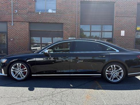 Used 2020 Audi S8 L AWD/4WD image 9
