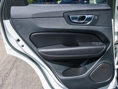 Used 2023 Volvo XC60 B5 Plus w/ Climate Package image 16