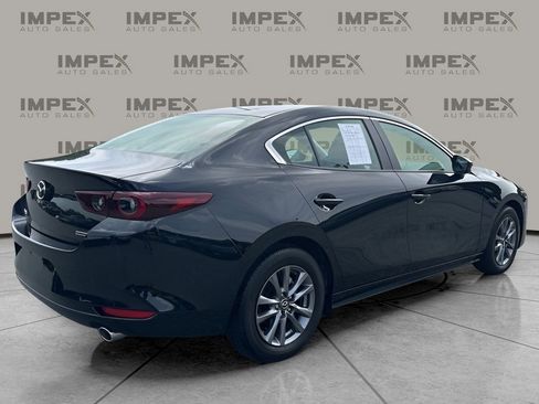 Used 2024 MAZDA MAZDA3 s image 5