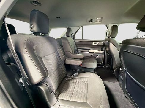 Used 2020 Ford Explorer XLT w/ Comfort Package AWD/4WD image 28