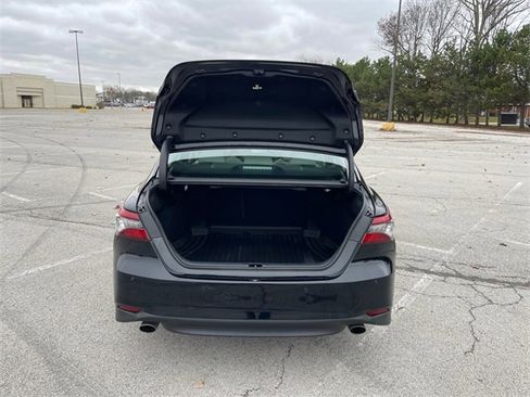 Used 2024 Toyota Camry XLE w/ Navigation Package image 21